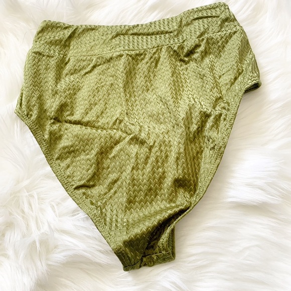 Cupshe XS High Waist Bikini Bottoms Green Chevron - Picture 3 of 3